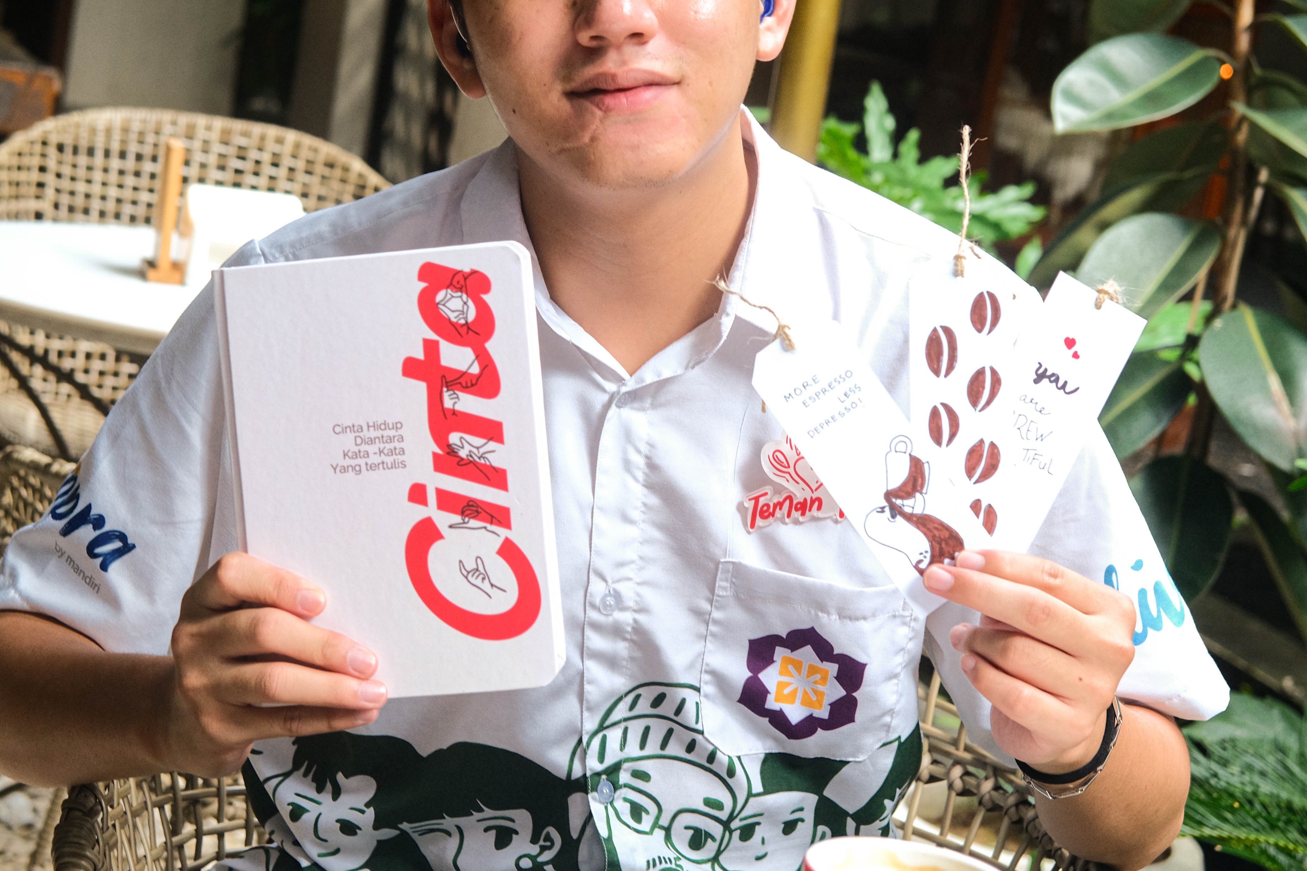 Bookmark and Cinta book